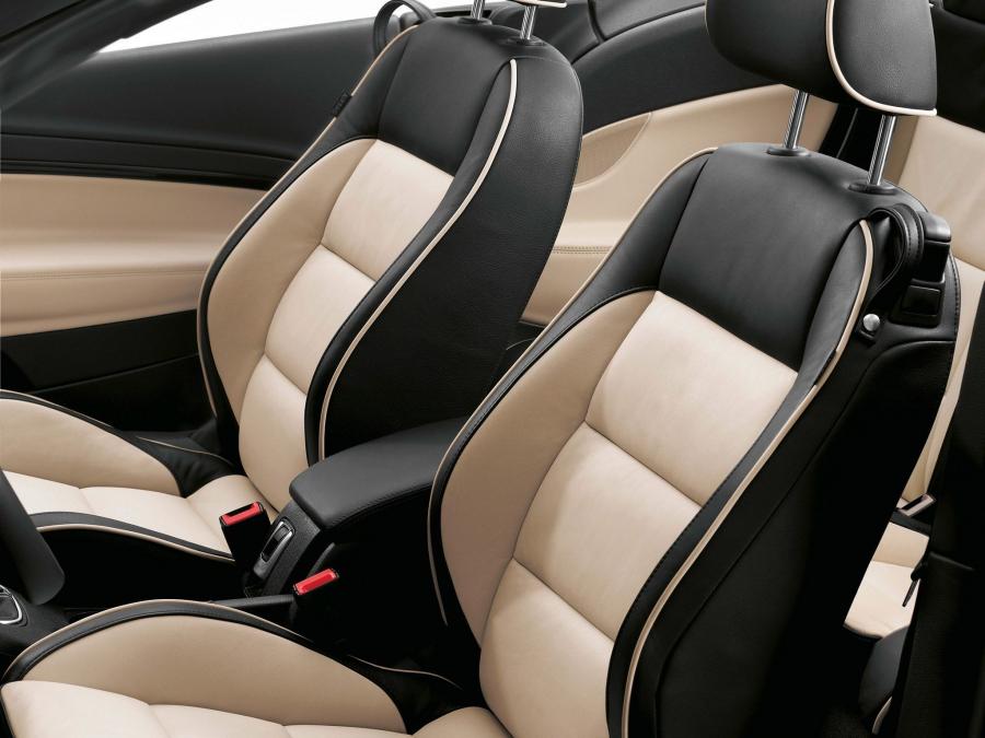  Volkswagen Eos Exclusive 2010 года  (фото 7 из 7)